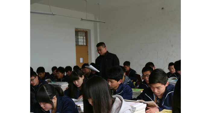 “師德典型在身邊”——汶上縣高級職業(yè)技術(shù)學校教師劉安元