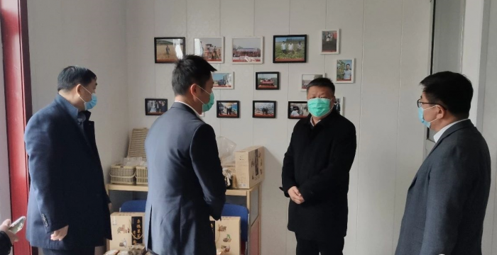 縣委副書記、縣長李洪文到郭倉鎮(zhèn)調研指導春季農業(yè)生產(chǎn)工作