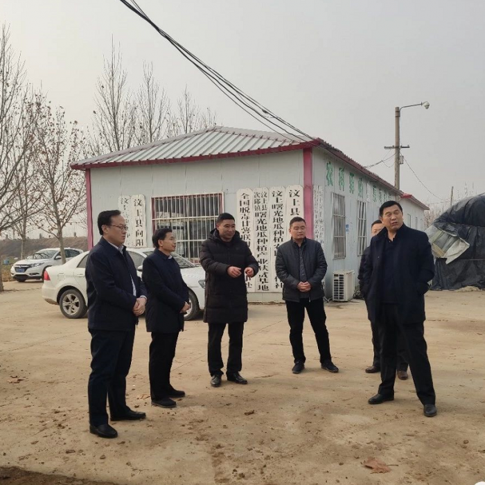 縣人大常委會副主任王允國到次邱鎮(zhèn)調研指導甘薯產(chǎn)業(yè)園建設