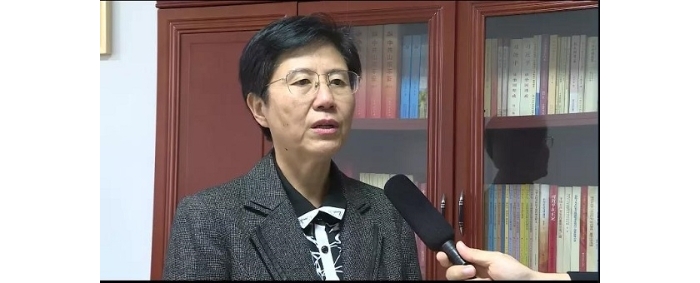 縣委書記李志紅、縣委副書記、縣長李洪文參加人口普查登記并對(duì)人口普查工作提出要求